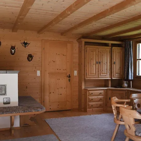 Alpenlodge Madau بيت للعطل زامز