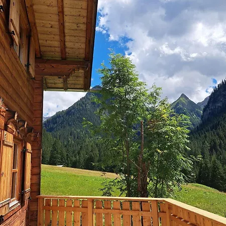 Alpenlodge Madau * زامز